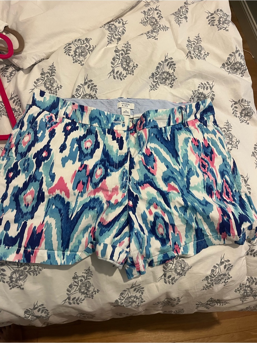 crown & ivy Blue, Pink & White Printed Women's Shorts